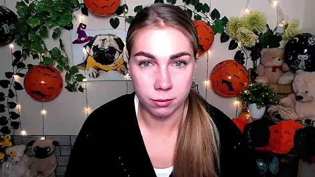 Sport_Tall_Doll from StripChat is Freechat