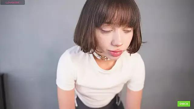 Entertain your itch for girls livestreamers with our collection of stunning models, skilled in the art of temptation and delight.