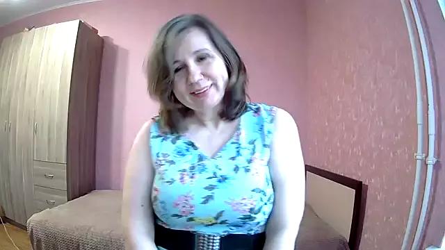 Starsan from StripChat is Freechat