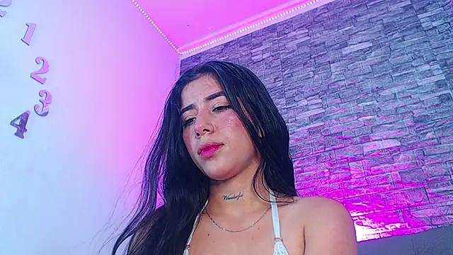 Entertain your itch for girls livestreamers with our collection of stunning models, skilled in the art of temptation and delight.