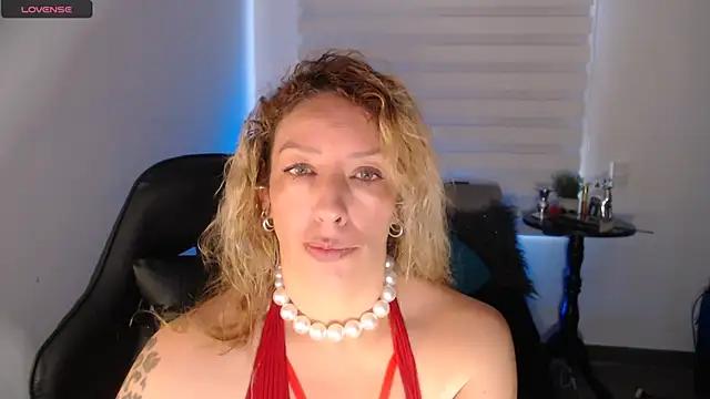 Entertain your itch for girls livestreamers with our collection of stunning models, skilled in the art of temptation and delight.