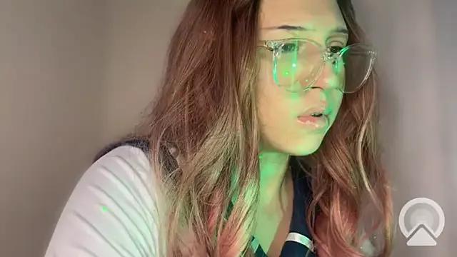 Stephanie_Hills from StripChat is Freechat