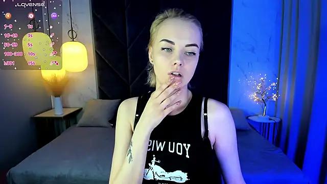 Entertain your itch for girls livestreamers with our collection of stunning models, skilled in the art of temptation and delight.
