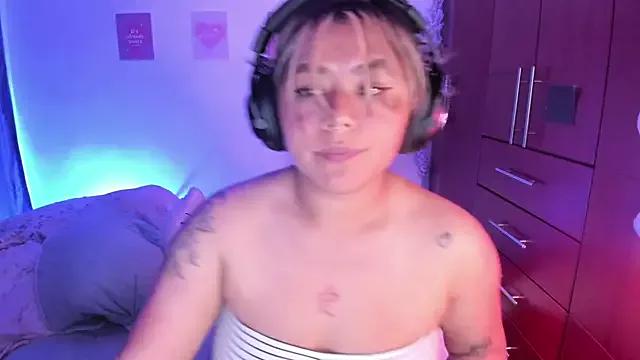 StephaniFox from StripChat is Freechat