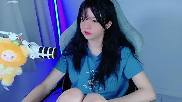 Entertain your itch for girls livestreamers with our collection of stunning models, skilled in the art of temptation and delight.
