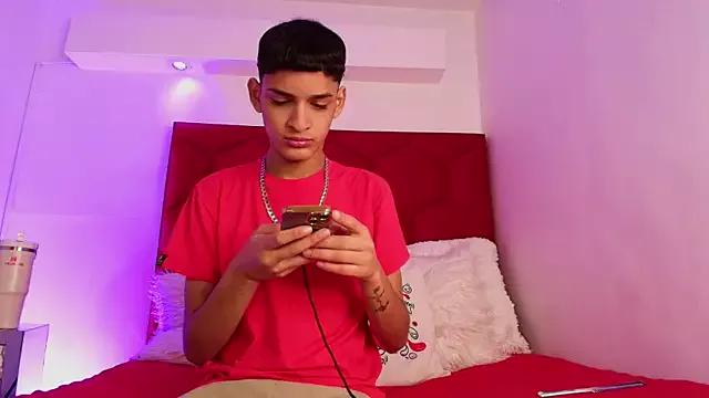 StevennSantan from StripChat is Freechat