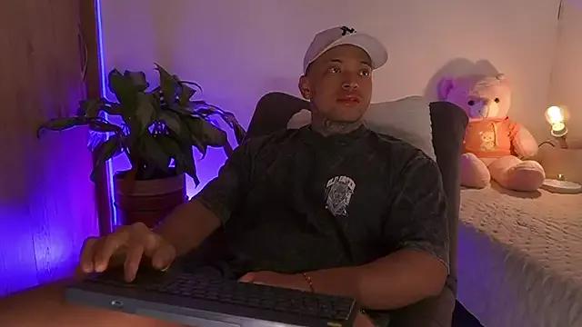 Stiven_collins from StripChat is Freechat