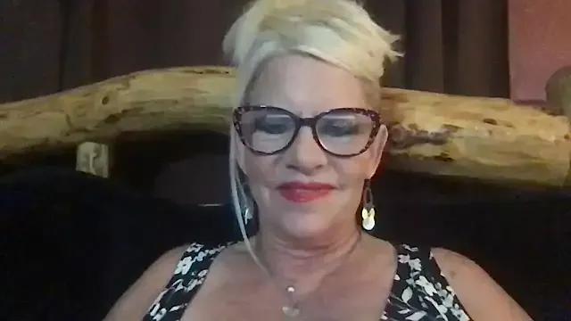 SubMissOlivia from StripChat is Freechat