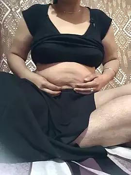 Suckingqueen from StripChat is Freechat