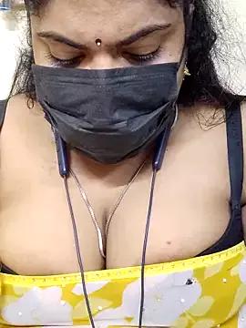 sun-flower from StripChat is Freechat