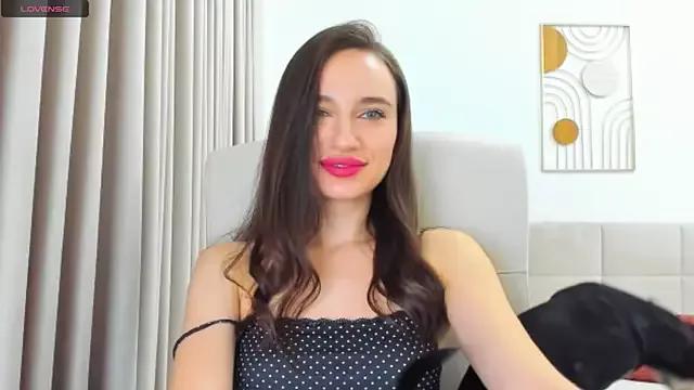 Sunshine_Eva from StripChat
