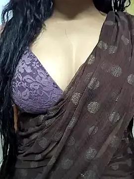superdarlingcelebs from StripChat is Freechat