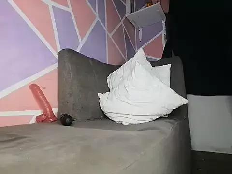 Supergigiiiii from StripChat is Freechat