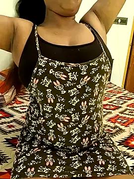 Swaalina from StripChat is Freechat