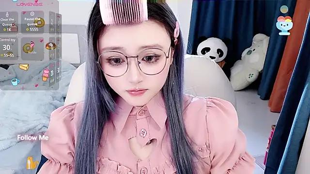 Entertain your itch for girls livestreamers with our collection of stunning models, skilled in the art of temptation and delight.