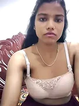 Sweet-Moyna from StripChat is Freechat