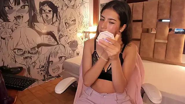 sweet-muse from StripChat is Freechat