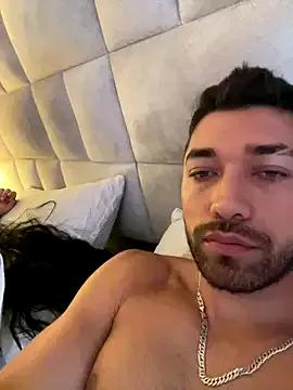 Sweet_and_caramel from StripChat is Freechat