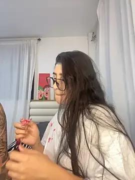 Sweet_and_Rous0 from StripChat is Freechat