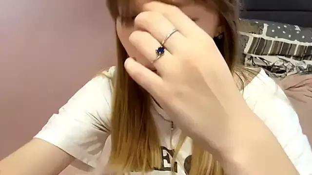 Sweet_horizon from StripChat is Freechat