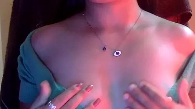 Entertain your itch for girls livestreamers with our collection of stunning models, skilled in the art of temptation and delight.