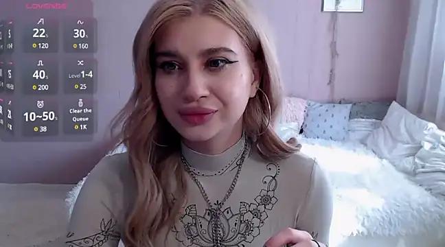 Entertain your itch for girls livestreamers with our collection of stunning models, skilled in the art of temptation and delight.