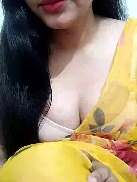 Sweet_Riya from StripChat