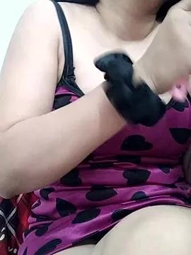 Sweet_Riya from StripChat