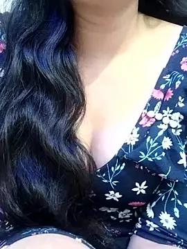 Sweet_Riya from StripChat