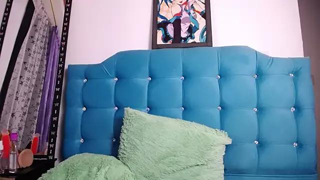 Entertain your itch for girls livestreamers with our collection of stunning models, skilled in the art of temptation and delight.