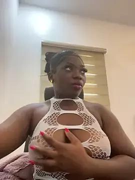 Sweetbootty from StripChat is Freechat