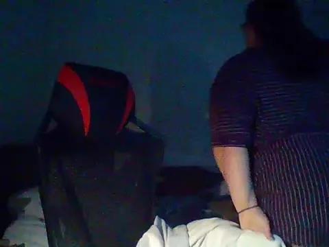 SweetfireMilf from StripChat is Freechat
