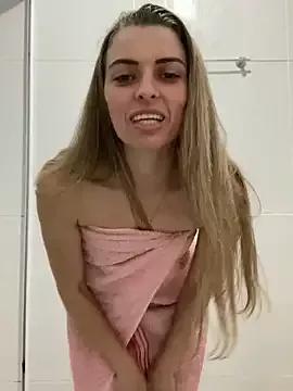 SweetGraciosa from StripChat is Freechat