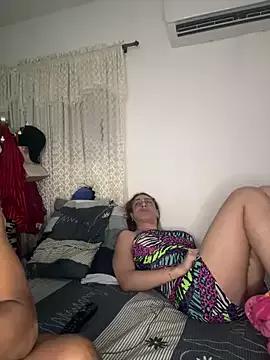 sweethoneytsx from StripChat is Freechat