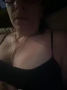 SweetMia36UK from StripChat is Freechat