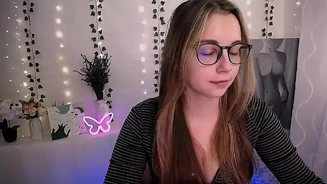 Entertain your itch for girls livestreamers with our collection of stunning models, skilled in the art of temptation and delight.