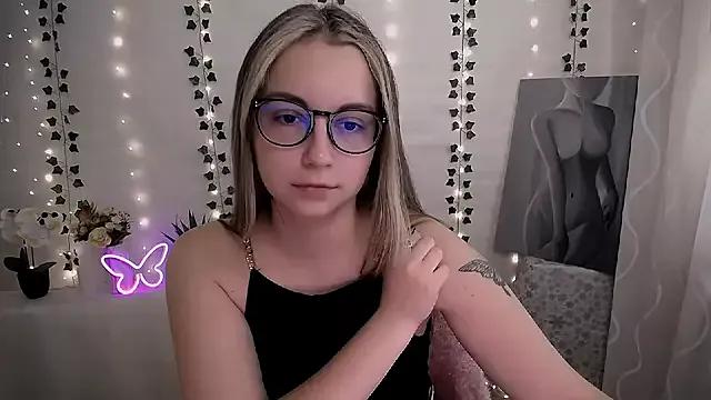SweetPrincess_ from StripChat is Freechat