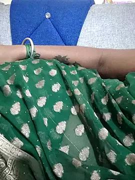 sweetqueen143 from StripChat is Freechat