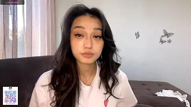 SweetSakuraJane from StripChat is Freechat