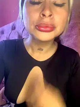 SweetSophie26 from StripChat is Freechat
