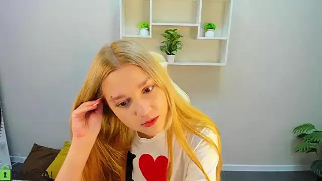 Sylvia_Ortiz from StripChat is Freechat