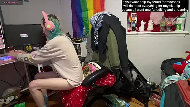 tallnerdyguy from StripChat
