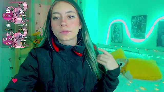 Entertain your itch for girls livestreamers with our collection of stunning models, skilled in the art of temptation and delight.