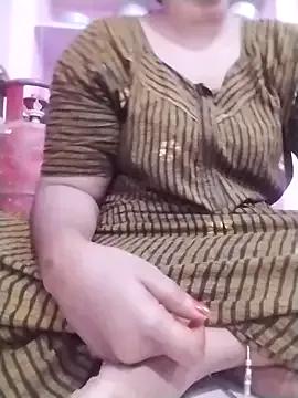 TamilDivya75 from StripChat is Freechat