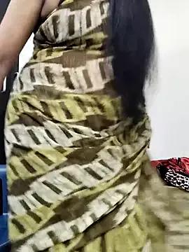Tamilrojanew from StripChat is Freechat