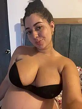 Entertain your itch for girls livestreamers with our collection of stunning models, skilled in the art of temptation and delight.
