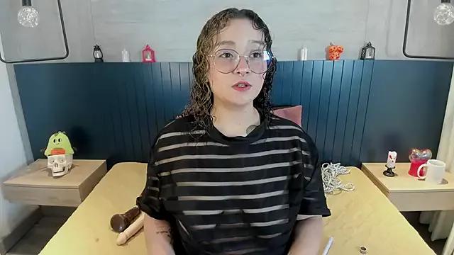 Entertain your itch for girls livestreamers with our collection of stunning models, skilled in the art of temptation and delight.