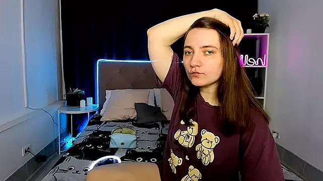 Tara_Grainn from StripChat is Freechat