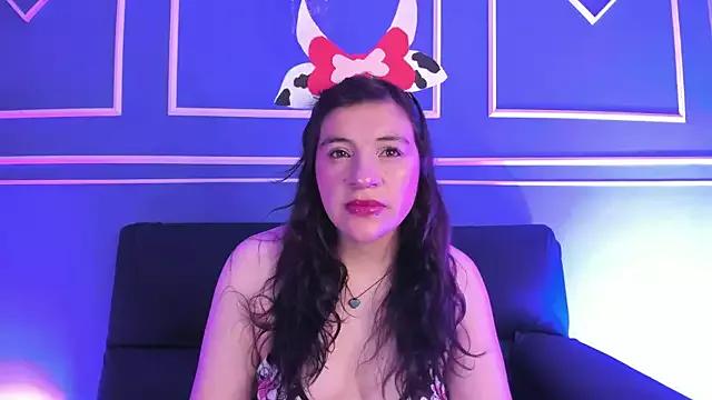 Entertain your itch for girls livestreamers with our collection of stunning models, skilled in the art of temptation and delight.