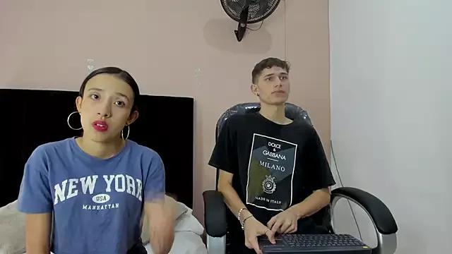 Taylor_and_exidt from StripChat is Freechat